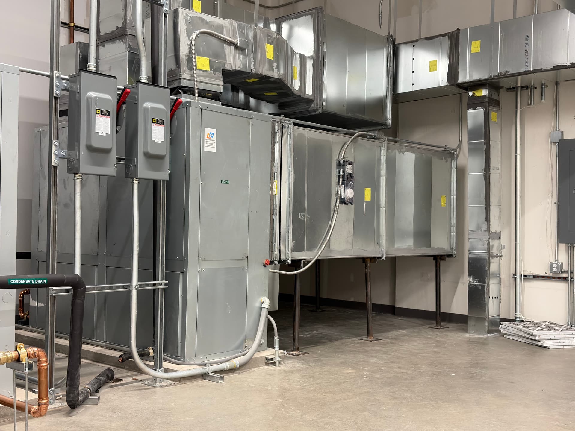 Gallery photos for Cooling Tower Maintenance at Anne & Henry Zarrow YMCA: Image #2